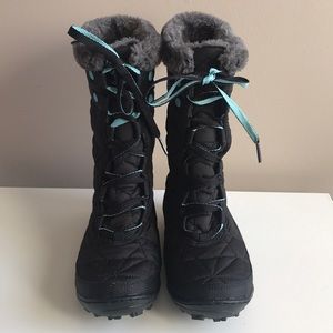 Columbia snow boots
